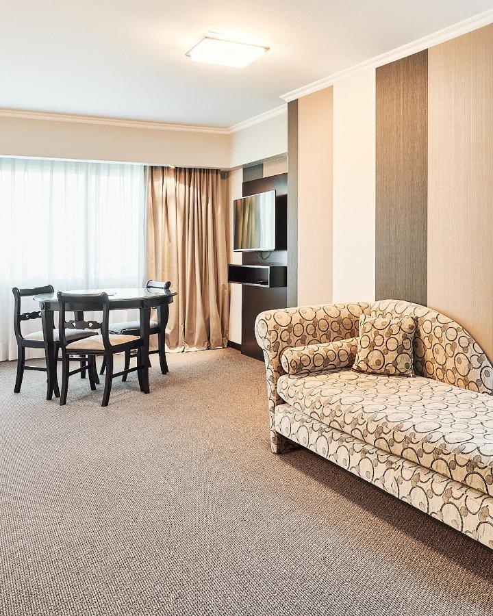 Plaza Real Suites Hotel โรซาริโอ ภายนอก รูปภาพ