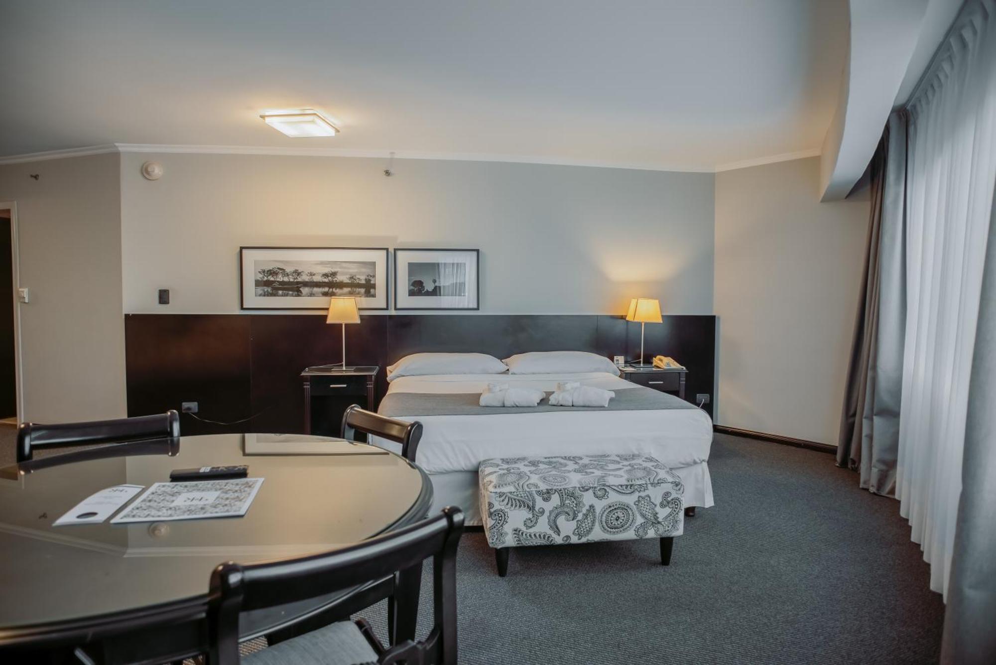 Plaza Real Suites Hotel โรซาริโอ ภายนอก รูปภาพ